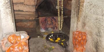 भर्तृहरि गुफा का इतिहास