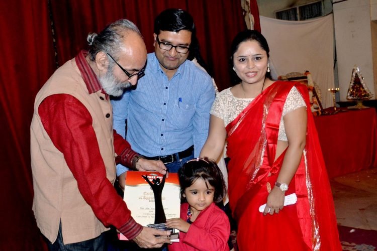 बच्चा, कच्ची मिटटी का ढेला