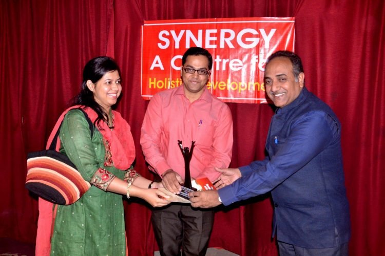 बच्चा, कच्ची मिटटी का ढेला