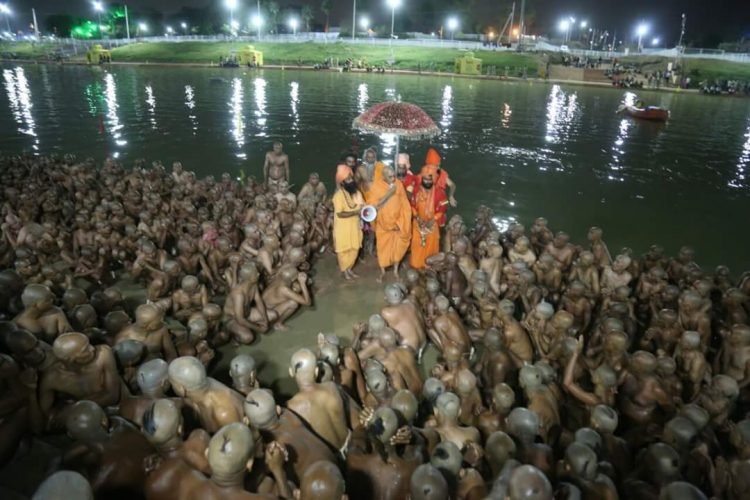 ‘खूनी नागाओं’ का दीक्षा संस्कार