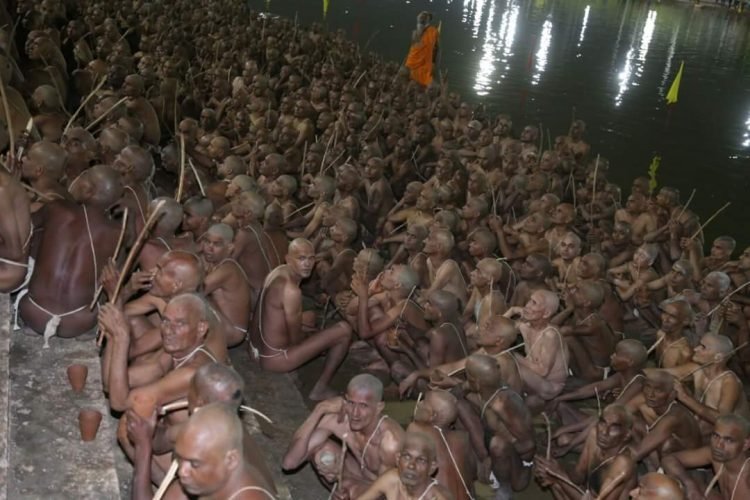 ‘खूनी नागाओं’ का दीक्षा संस्कार