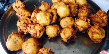 नरेन्द्र टॉ. के आलूबड़े | Narendra Talkies’ Aaloo Bade